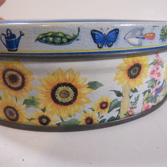Gardening Rabbits Metal Tin Judith Ann Griffith 90's Sunflowers Birdhouse Family - Picture 3 of 8